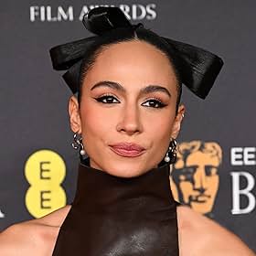 Aurora Perrineau