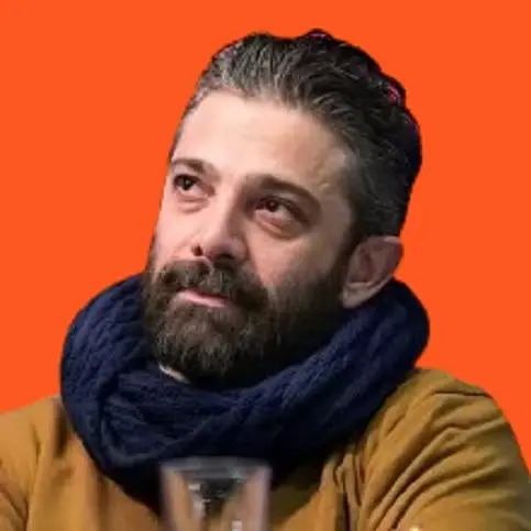 هومن کیایی